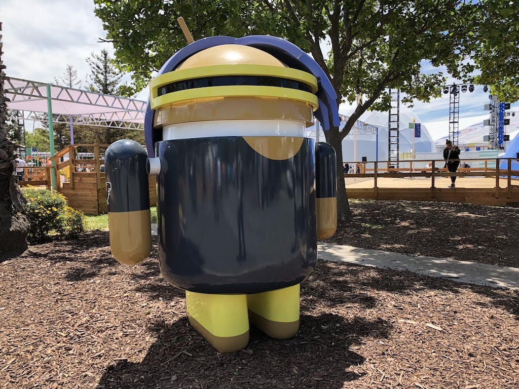 Giant Startrek Themed
Android