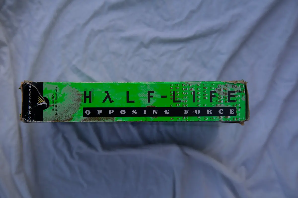 Photo of the side of the opposing forces
box